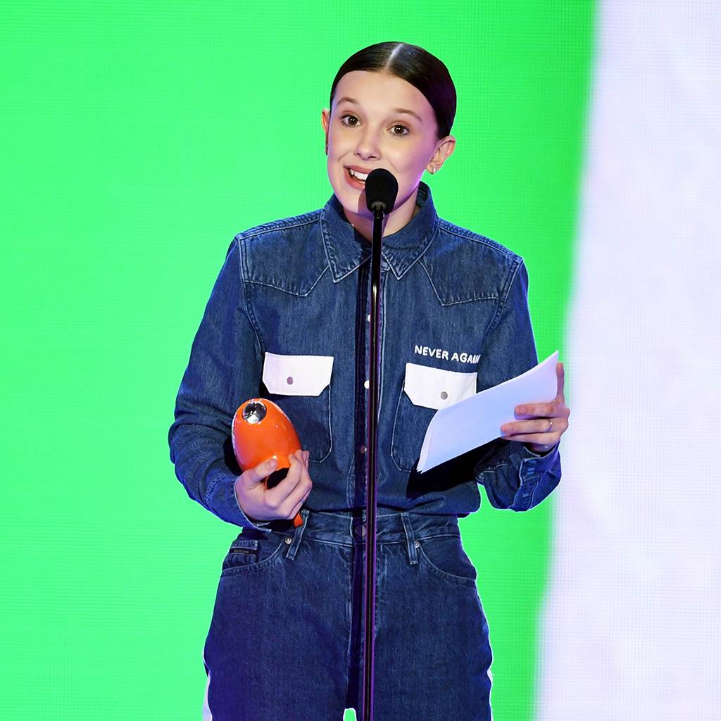 Lexica - Millie bobby brown aged 25 at an awards show in a pink