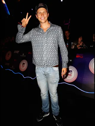 mgid:file:gsp:scenic:/international/mtvema/2014/images/galleries/2014-ema-red-carpet/Blogger-Jerome-Jarre-458698206.jpg