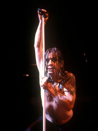 mgid:file:gsp:scenic:/international/mtvema/2014/images/galleries/ozzy-osbourne/32-Ozzy-Osbourne-Then-and-Now-185357223.jpg