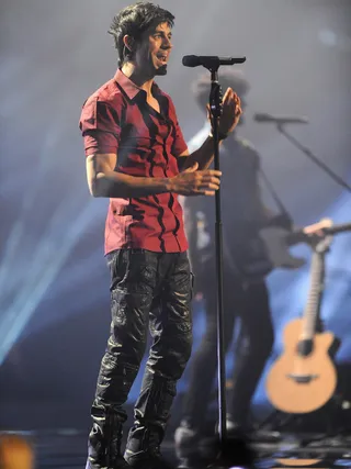 mgid:file:gsp:scenic:/international/mtvema/2014/images/galleries/2014-ema-performers/EnriqueIglesias-458710574-4x3.jpg