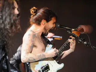 mgid:file:gsp:scenic:/international/mtvema/2014/images/galleries/2014-ema-performers/SimonNeil-458712476.jpg