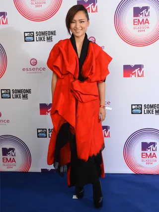 mgid:file:gsp:scenic:/international/mtvema/2014/images/galleries/2014-ema-red-carpet/Bibi-Zhou-458694446-4x3.jpg