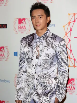 2012 MTV EMA Red Carpet - Img 14
