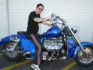 mgid:file:gsp:scenic:/international/mtvema/2014/images/galleries/ozzy-osbourne/40-Ozzy-Osbourne-Then-and-Now-109544563.jpg