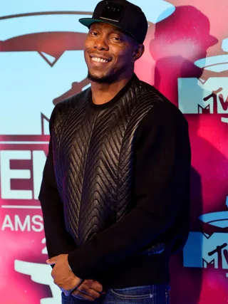 mgid:file:gsp:scenic:/international/mtvema/2013/images/_night-of/red_carpet/flipbook-promo-1920x1440/Dizzee-Rascal-Getty-images-for-MTV-187578224.jpg
