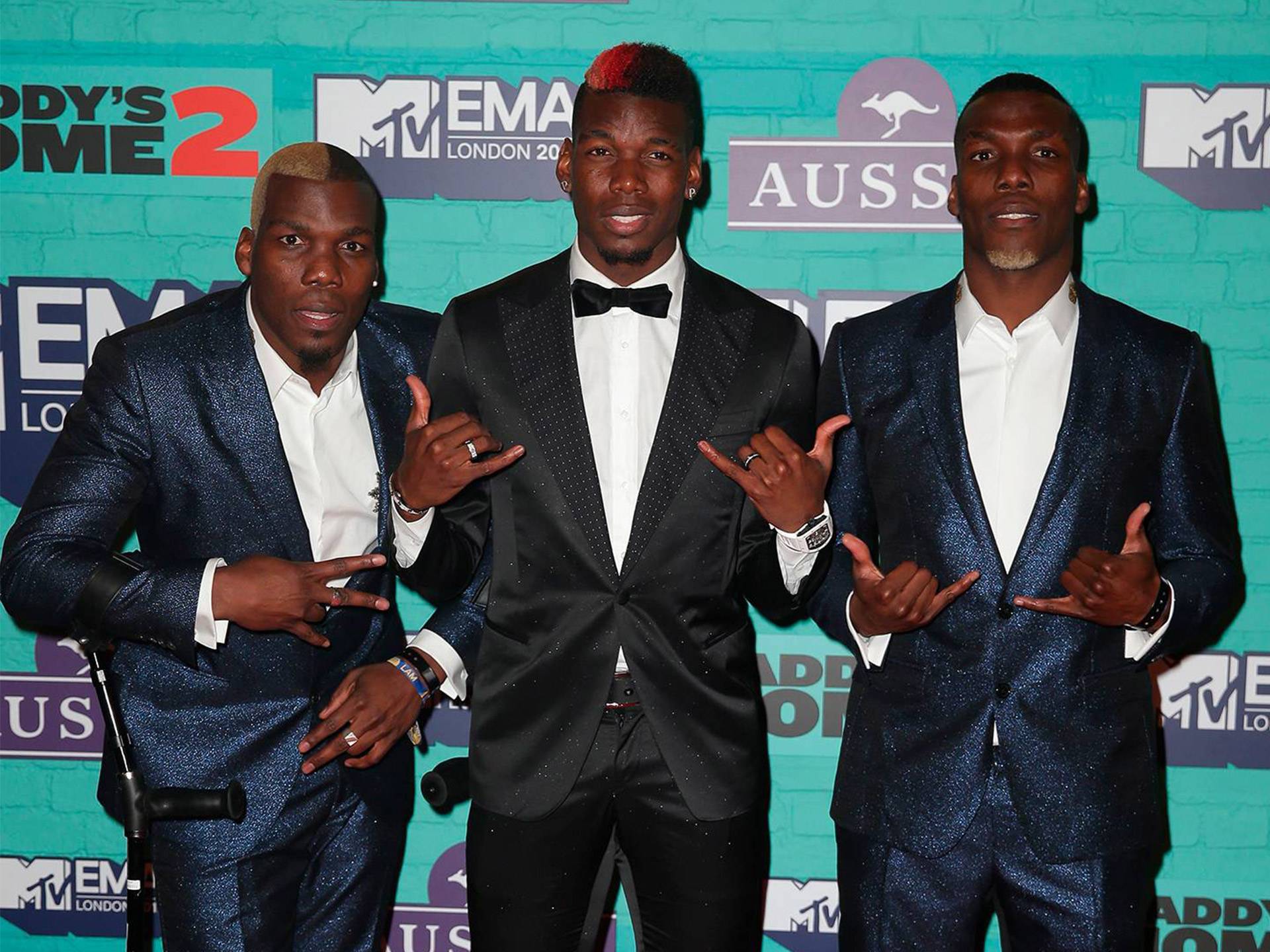 Paul Pogba & Mathias - Image 39 From Los Looks De La Red Carpet 2017 