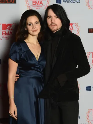2012 MTV EMA Red Carpet - Img 23