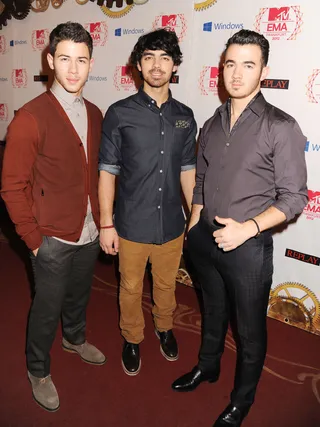 2012 MTV EMA Red Carpet - Img 36