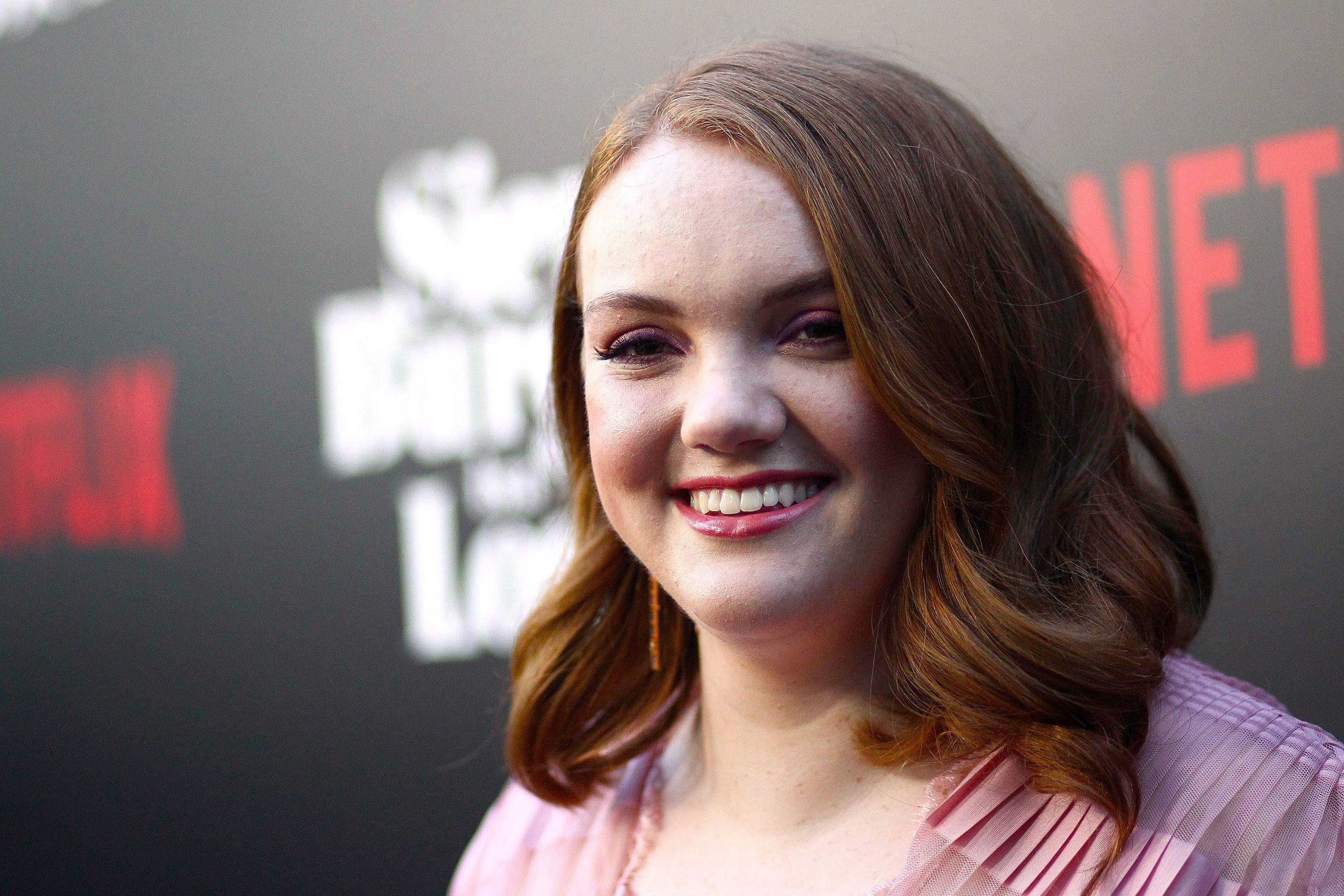 Stranger Things' Actress Shannon Purser Works at Movie Theater