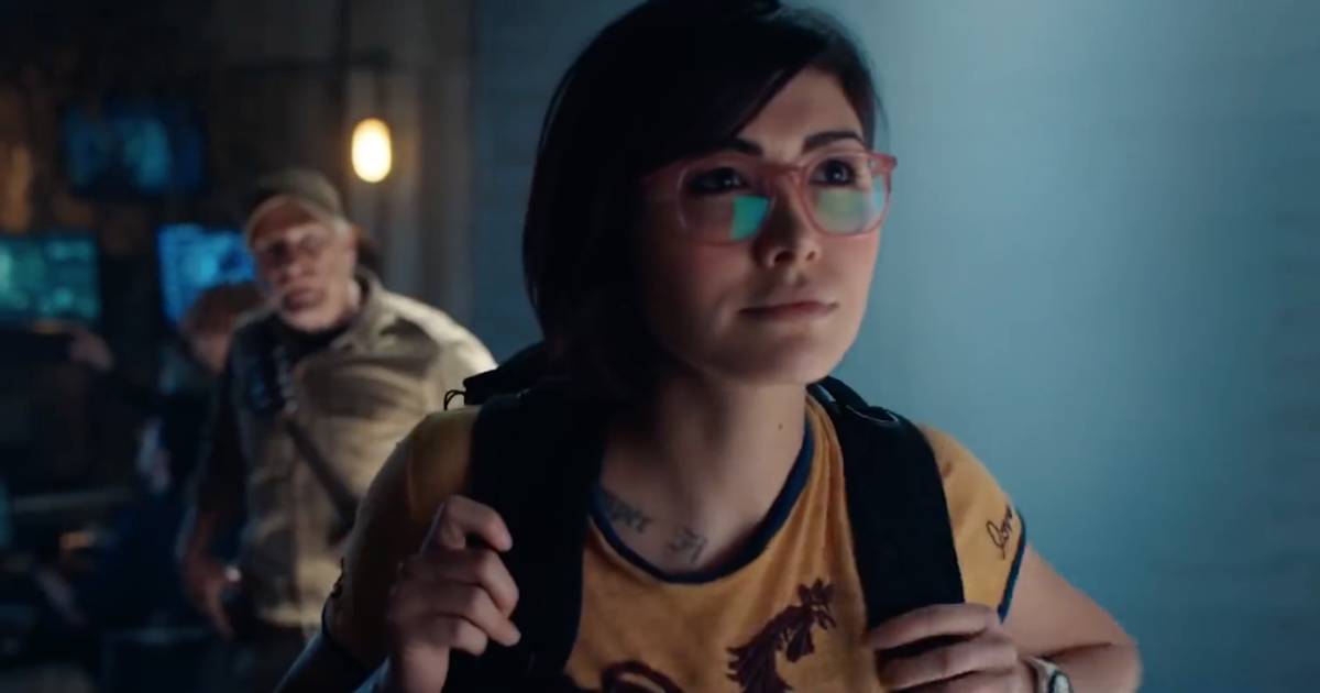 Jurassic World Fallen Kingdom Cuts Lesbian Character Reveal News