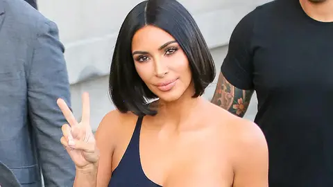 Kim Kardashian sets record street over argument with sisters.