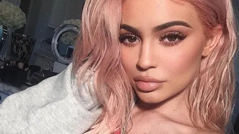 Kylie Jenner gives make-up fans a looks at her Christmas collection