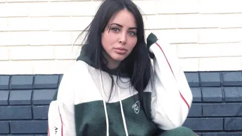 Marnie Simpson won't stop wearing tracksuits after being barred from a restaurant for wearing one
