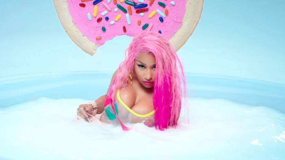 Nicki Minaj And Lil Waynes Good Form Video Is A Whole Lotta Booty News Mtv Uk 