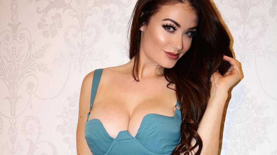 Ex On The Beachs Jess Impiazzi Rumoured For Celebrity Big Brother News Mtv Uk 