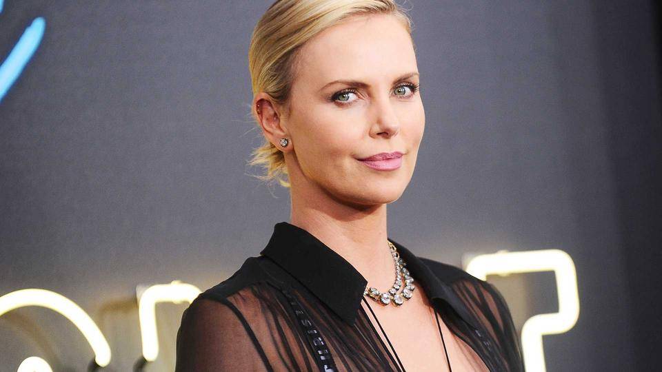 Heres Your First Look At Charlize Therons New Netflix Show