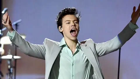 Harry Styles performs at the 2017 Victoria's Secret Fashion Show