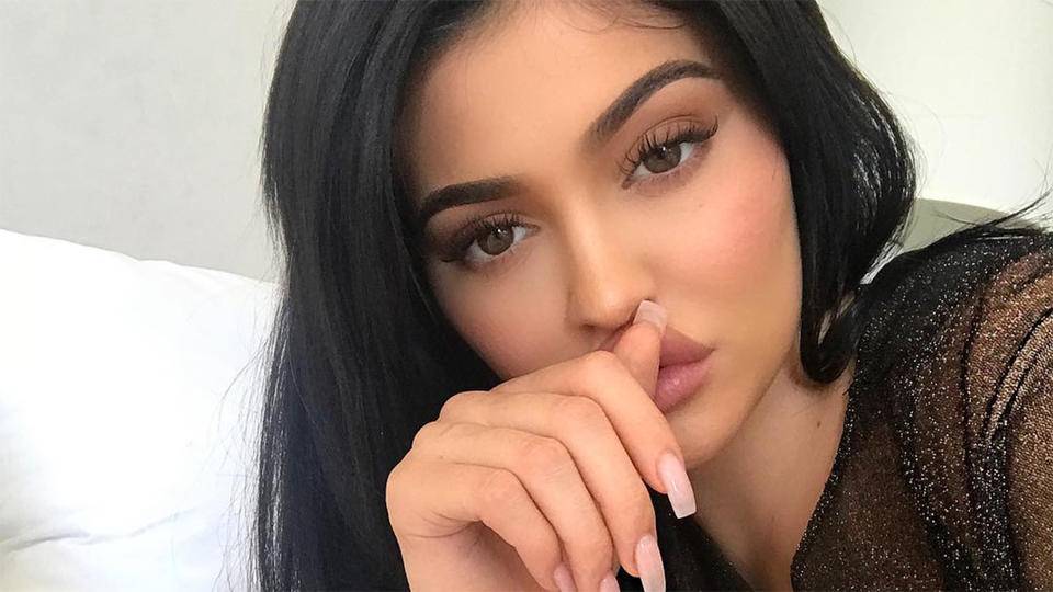 Kylie Jenner Responds To Claims She Was Four Hours Late For Her Pop Up Shop Opening ‘thats Not 