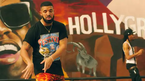 Drake dancing in his 'In My Feelings' music video