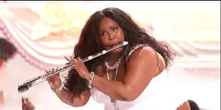 lizzo-3.png