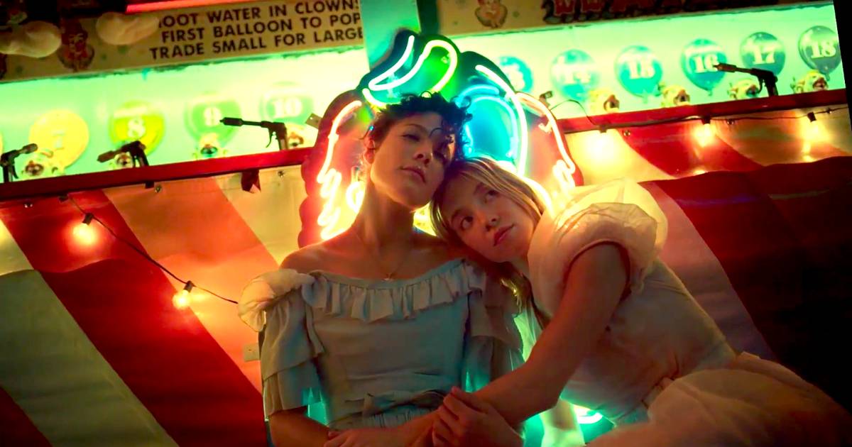 Halsey And Sydney Sweeney Have A Euphoric Carnival Adventure In ...