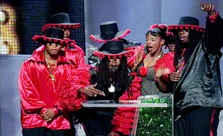 /content/ontv/vma/archive/images/1998/flipbook/1998_bustarhymes.jpg