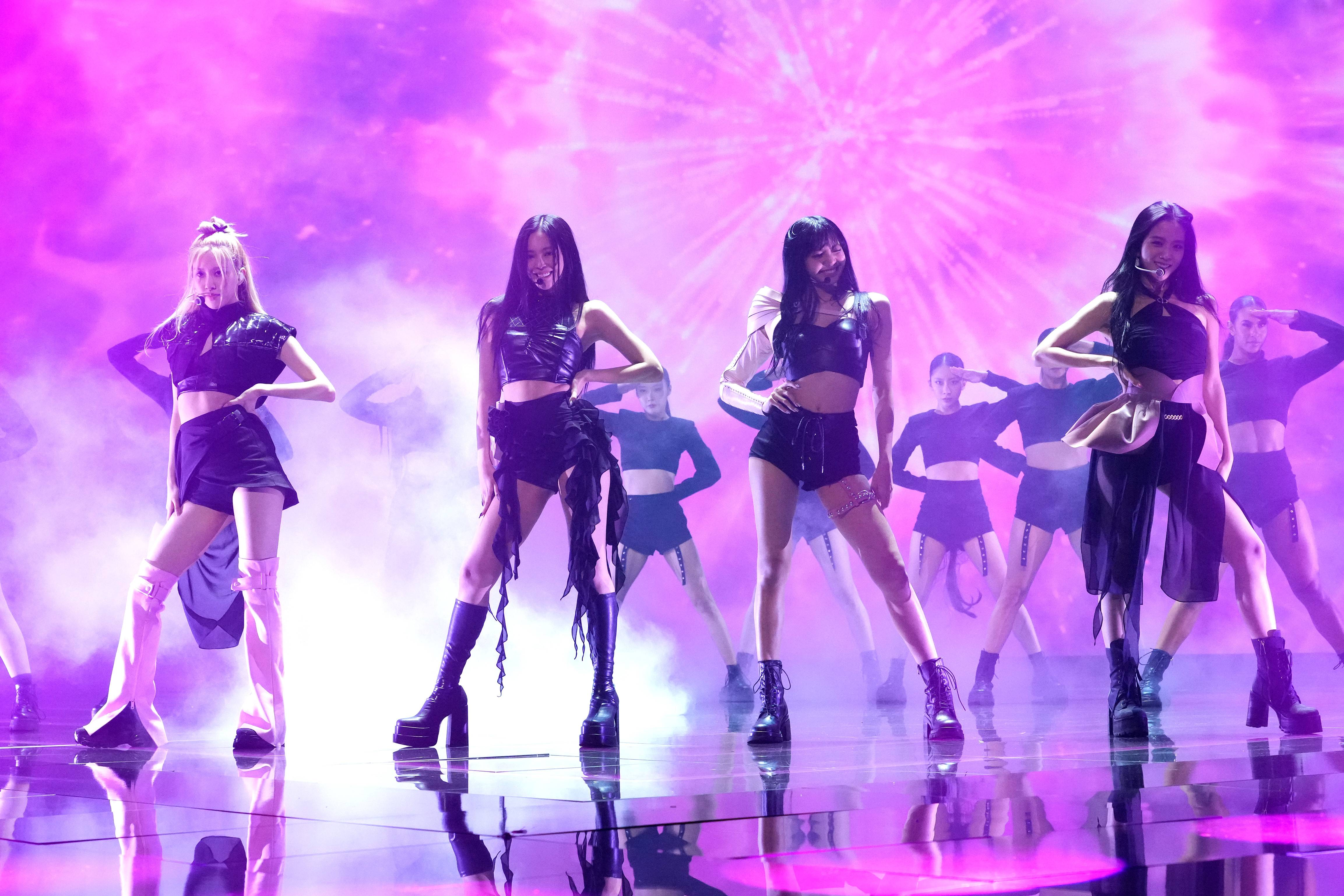 Blackpink Fired Up The VMAs With Debut 'Pink Venom' Performance | News ...