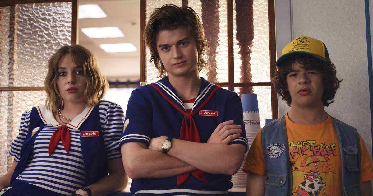 Stranger Things Season 3's Robin And Steve Were Supposed To Start Dating
