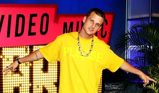 See? He CAN live without big. Temporarily. Rob Dyrdek of 'Rob Dyrdek's Fantasy Factory' makes his way down the red carpet at the 2007 MTV Video Music Awards.
