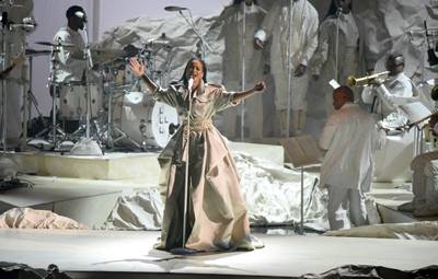 In her final show-stopping set of the evening, Rihanna, clad in all white belts out her most memorable ballads, including "Rihanna "Stay / Love On The Brain / Diamonds” at the 2016 VMAs.