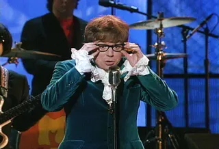 Movie & TV Awards 1997 | Host Mike Myers | 600x400