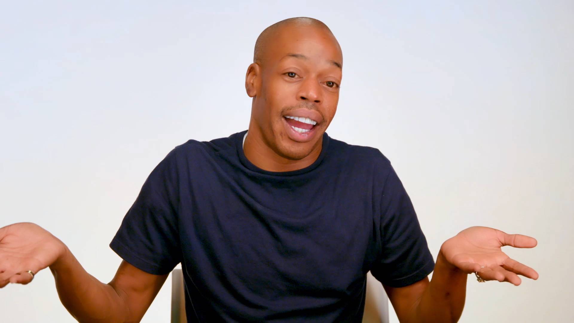 Армянский англичанин. Папе снова 17 эфрон. Ник стал актер. Исторические личности. Популярность мемов.