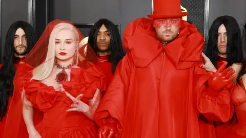 Kim Petras and Sam Smith at the 2023 Grammys Red Carpet.