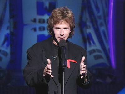 "SNL" star Dana Carvey wowed audiences with his dead-on impersonations and hilarious one-liners at the 1992 VMAs. (MTV)