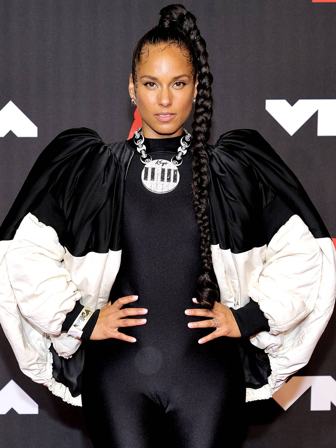 Performer Alicia Keys - Image 5 from The Best of the VMAs 2021 Red ...