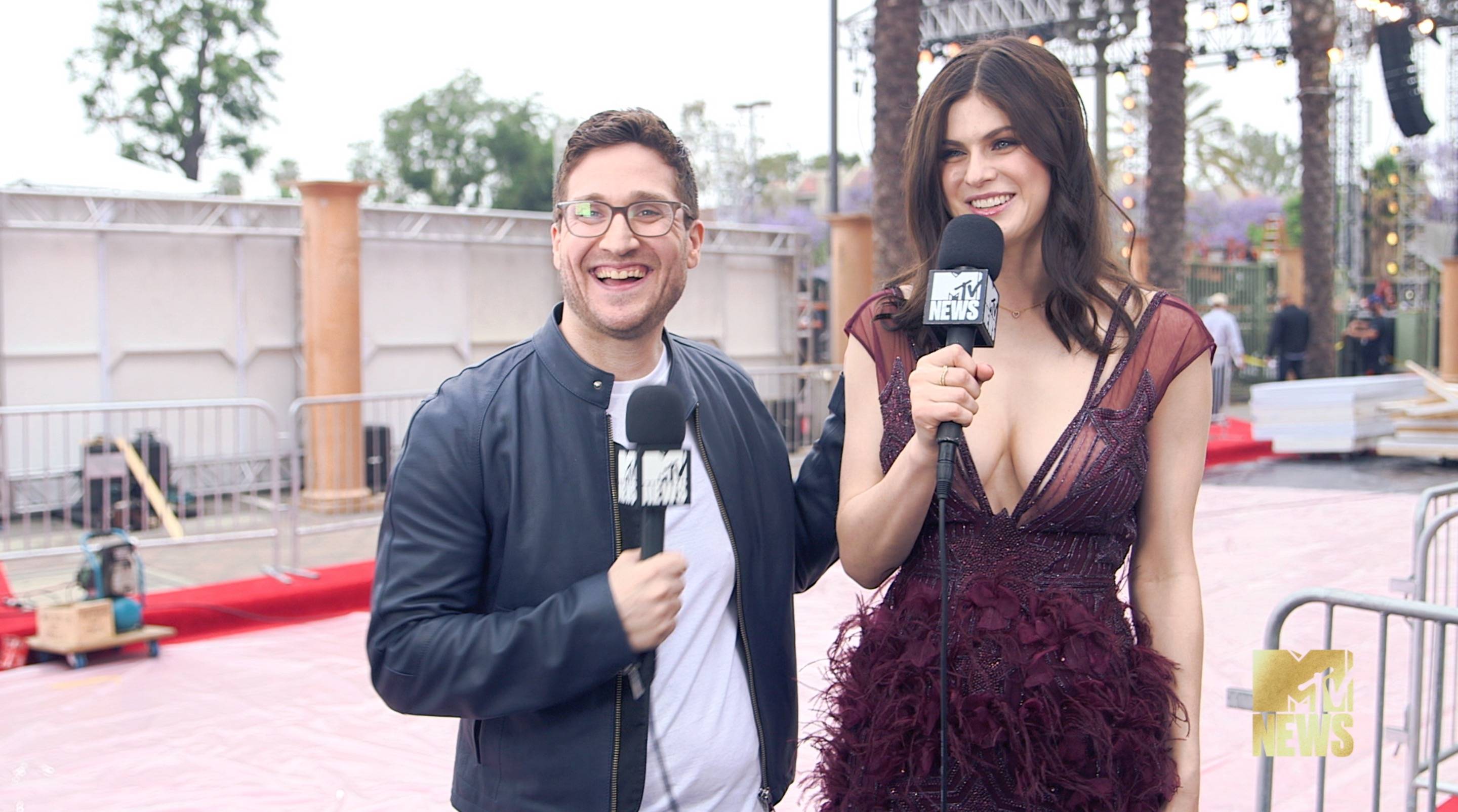 Josh and Alexandra Are a Little Early for the MTVAwards