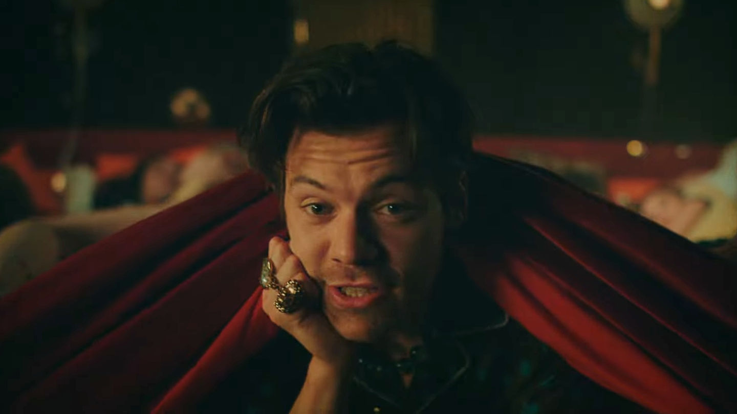 Harry Styles Breaks Out The Party Pajamas In 'Late Night Talking' Video