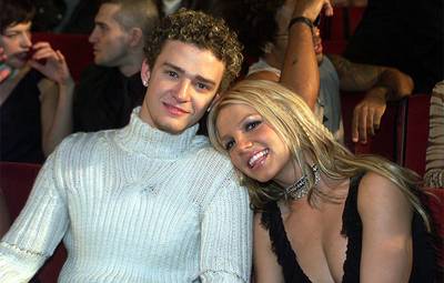 Justin Timberlake and Britney Spears at the 2000 VMAs.