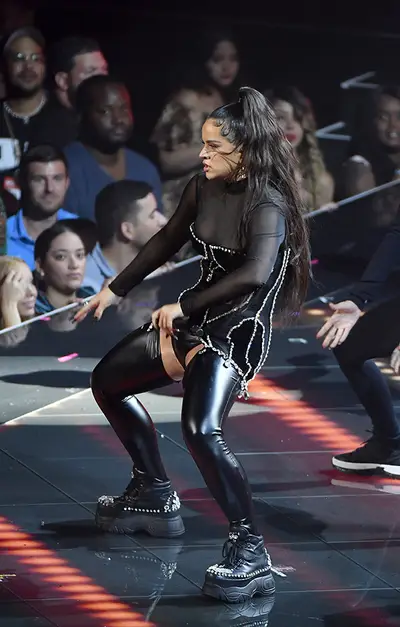 Singer Rosalía dances to her heart's content at the 2019 VMAs.