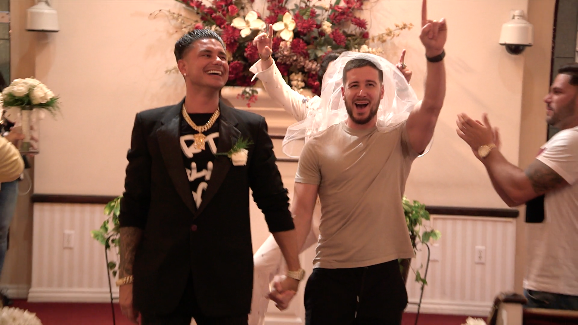 Pauly d store and vinny married