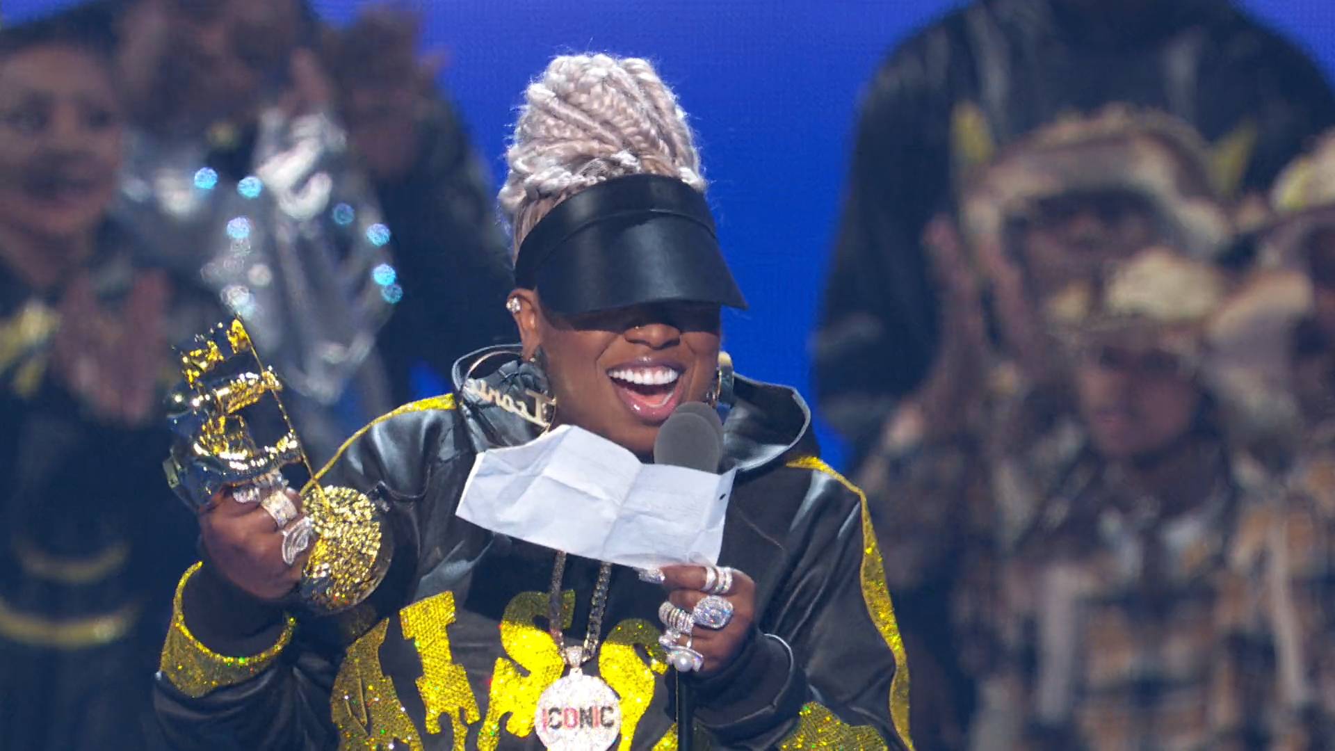 Missy Elliott Accepts the MTV Video Vanguard Award at the 2019 VMAs.