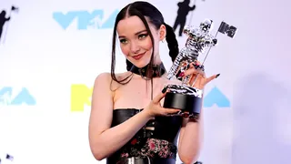 2022 VMAs | Moon Person Gallery Dove Cameron | 1920x1080