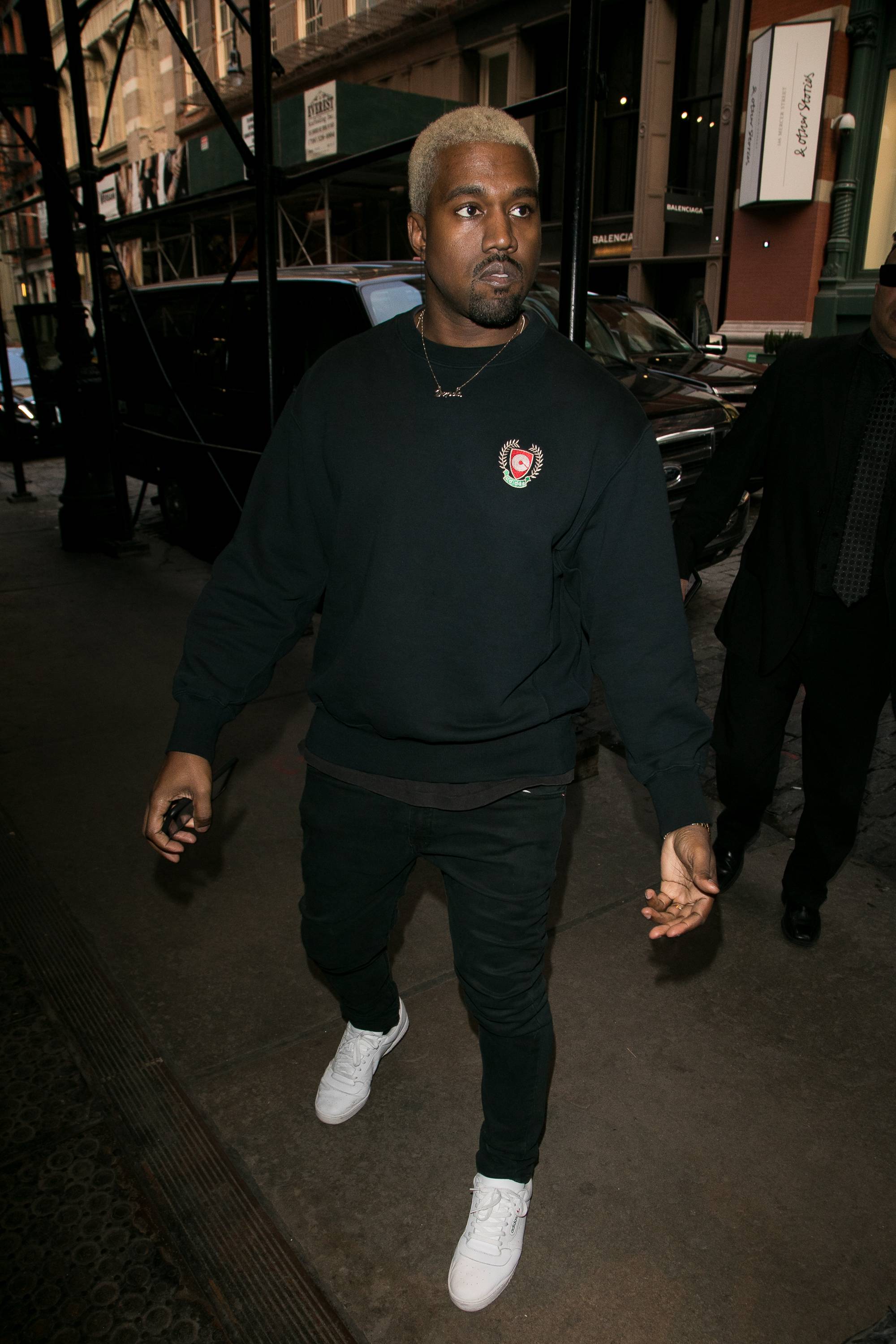 Kanye West: Snakeskin Backpack in NYC: Photo 2596229