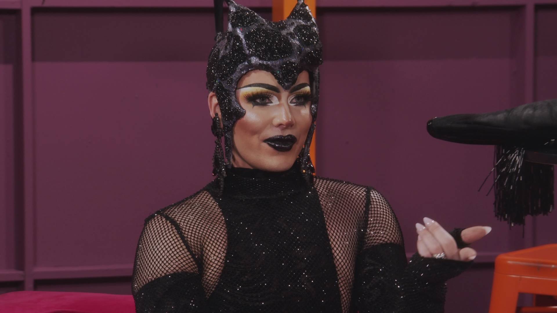 Untucked Rate A Queen