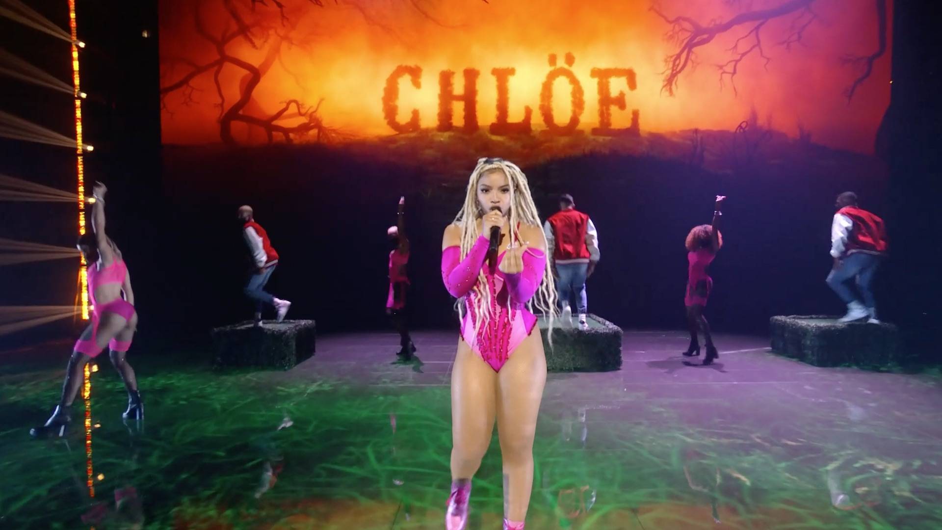 Chloe Performance