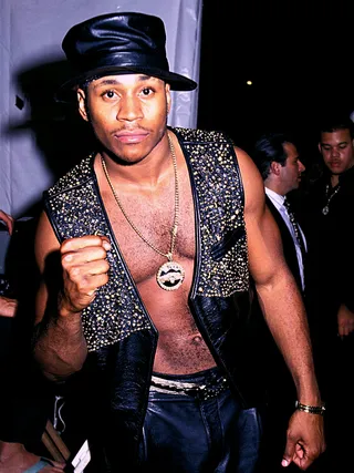 MTV Video Music Awards 2021 | Are These MTV VMA 90s Looks Making a Comeback? | LL Cool J | 1080x1440