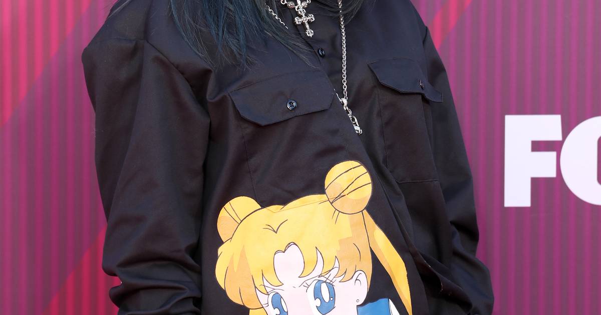 Billie Eilish 'you should see me in a crown' by Takashi Murakami, Videos