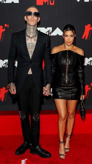 MTV Video Music Awards 2021 | The Best of the VMAs 2021 Red Carpet | Travis Barker and Kourtney Kardashian | 1080x1920