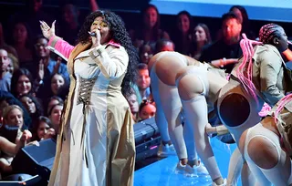 Lizzo sings a medley of her hit songs at the 2019 VMAs.