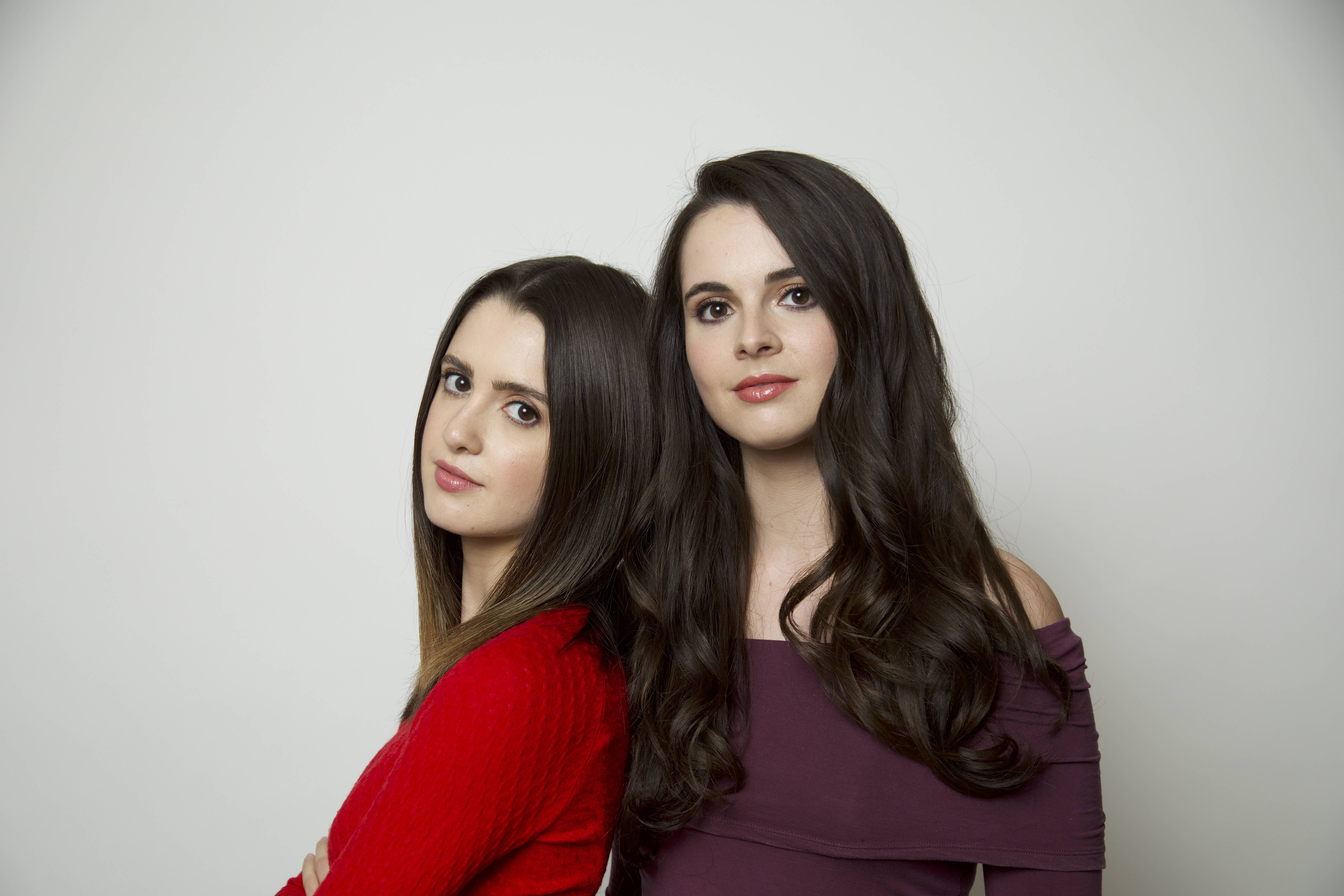 vanessa marano and laura marano sisters